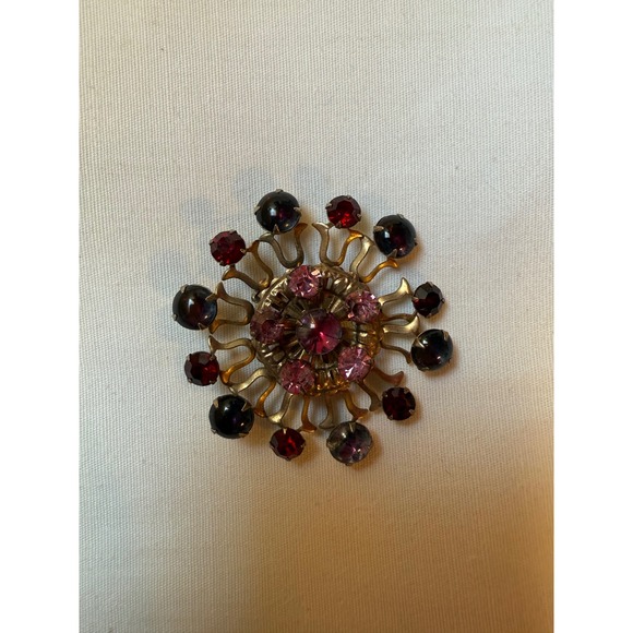 Vintage Sunburst Brooch Rhinestone Crystals Red Pink Purple Gold Tone Pin Women - Picture 2 of 6
